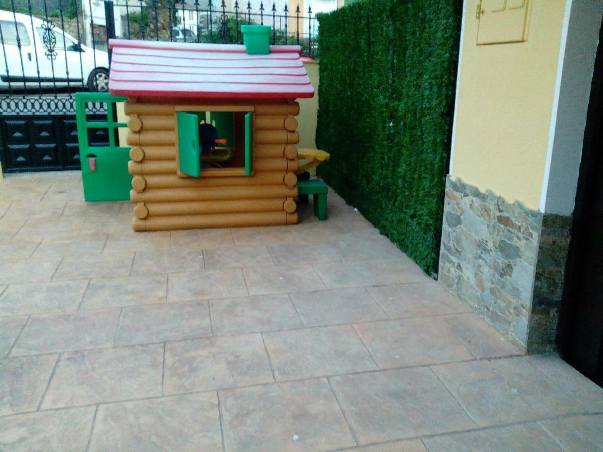 Tono El Alguacil Villa Selaya Exteriör bild